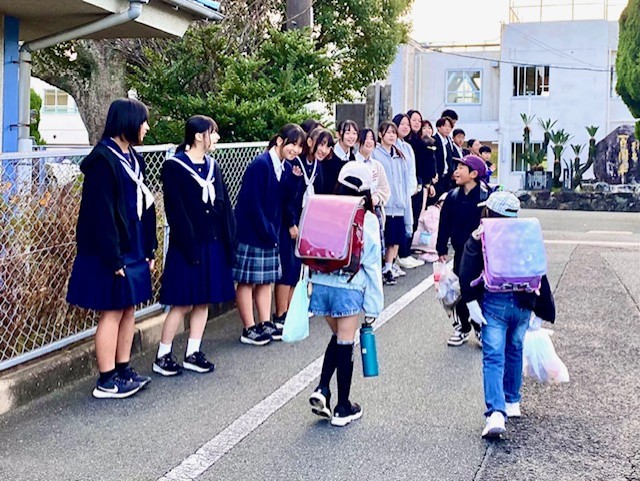 合同挨拶ボランティアに参加しました